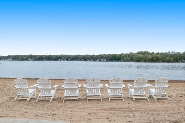 406 W Leland Drive, Whitehall City, MI 49461