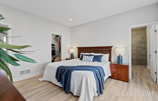 406 W Leland Drive, Whitehall City, MI 49461