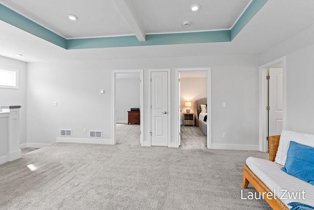 406 W Leland Drive, Whitehall City, MI 49461