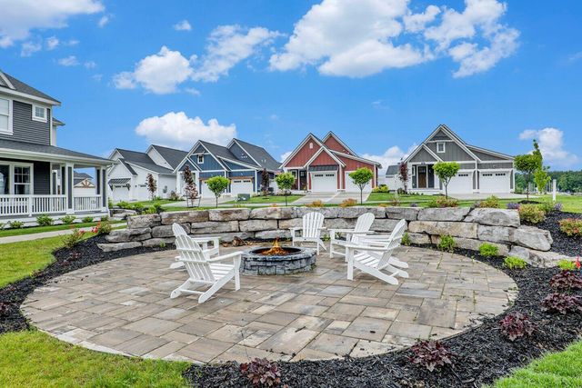 406 W Leland Drive, Whitehall City, MI 49461