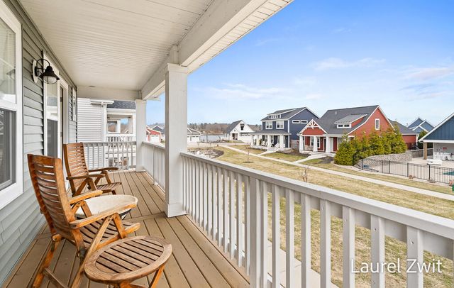 406 W Leland Drive, Whitehall City, MI 49461