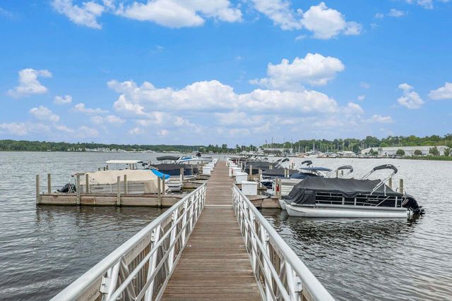 406 W Leland Drive, Whitehall City, MI 49461