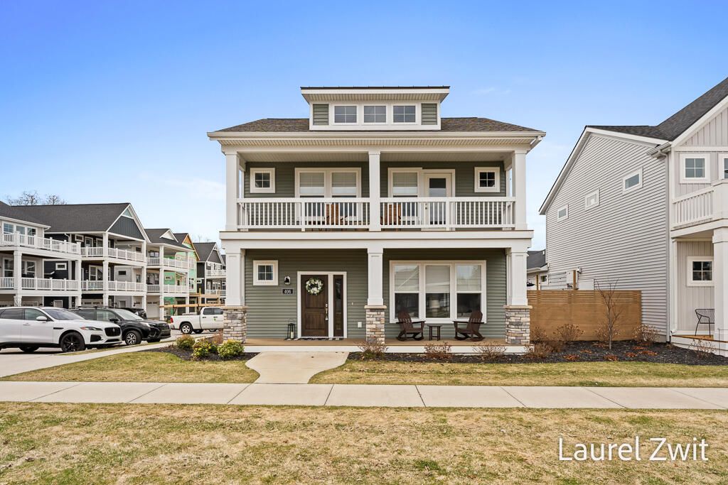 406 W Leland Drive, Whitehall City, MI 49461