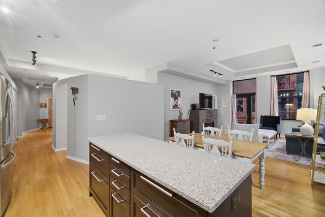 208 W Washington Street 910, Chicago, IL 60606