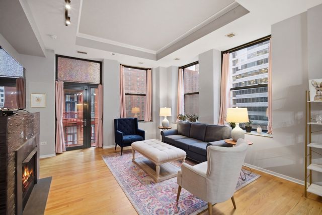 208 W Washington Street 910, Chicago, IL 60606