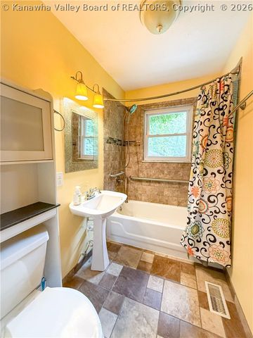 132 Wild Cherry Lane, Sissonville, WV 25320