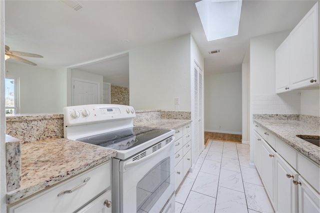 8835 Tallwood DR, Austin, TX 78759