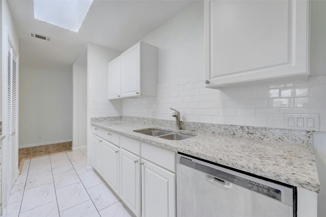 8835 Tallwood DR, Austin, TX 78759