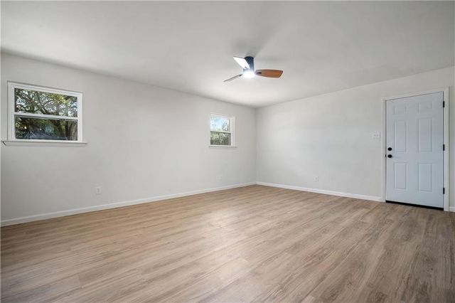 5024 Government Boulevard, Mobile, AL 36693