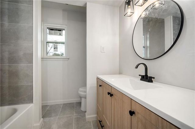 5024 Government Boulevard, Mobile, AL 36693