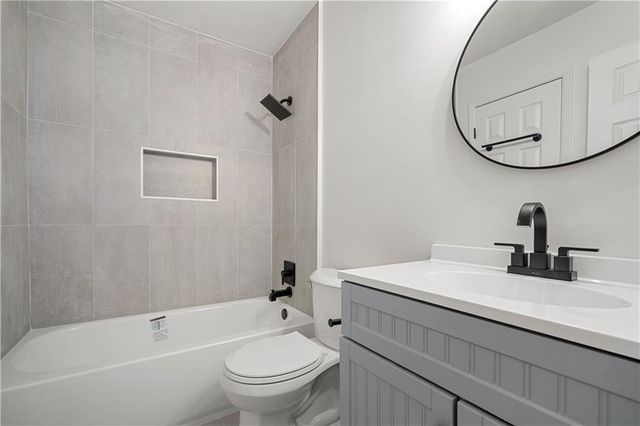 5024 Government Boulevard, Mobile, AL 36693