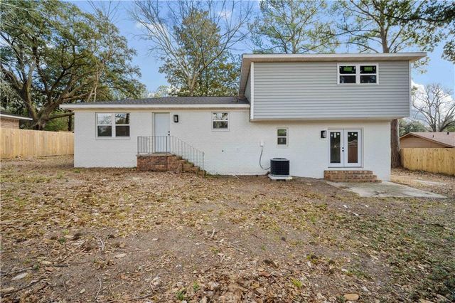 5024 Government Boulevard, Mobile, AL 36693