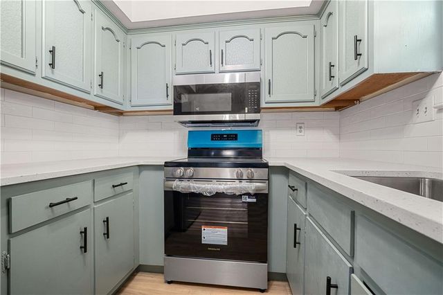 5024 Government Boulevard, Mobile, AL 36693