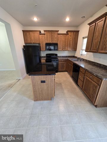 11703 PALM DESERT PL, Waldorf, MD 20602