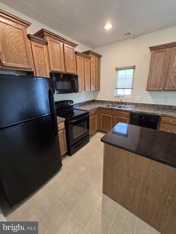 11703 PALM DESERT PL, Waldorf, MD 20602