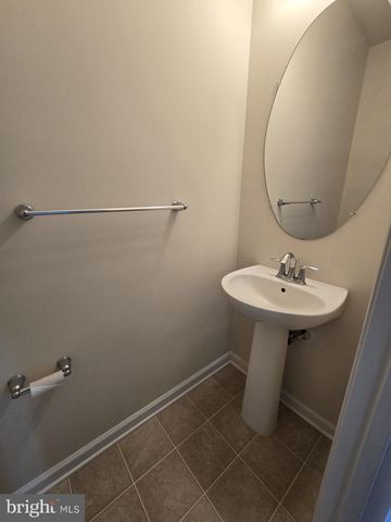 11703 PALM DESERT PL, Waldorf, MD 20602