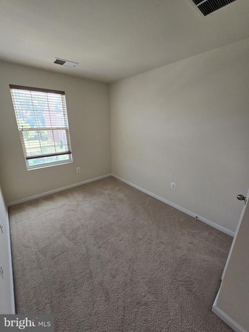 11703 PALM DESERT PL, Waldorf, MD 20602