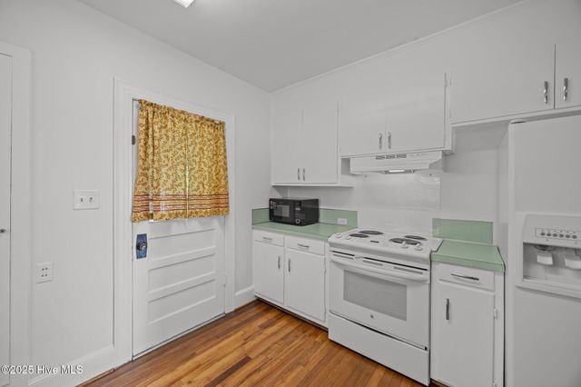 204 S Warren Street, Greenville, NC 27858