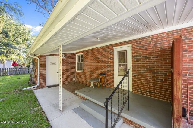 204 S Warren Street, Greenville, NC 27858