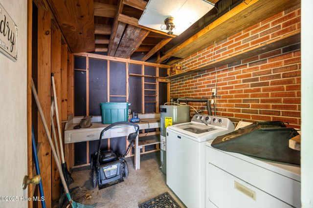 204 S Warren Street, Greenville, NC 27858