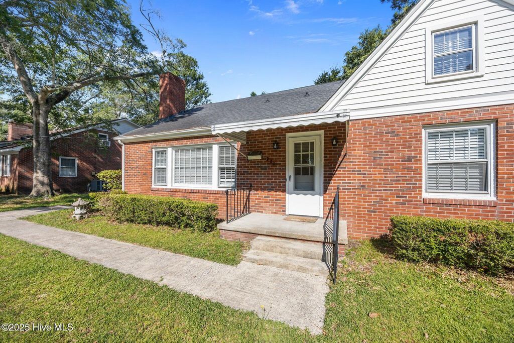 204 S Warren Street, Greenville, NC 27858