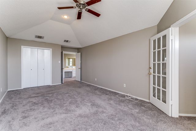 1633 San Francisco Street, Carrollton, TX 75007