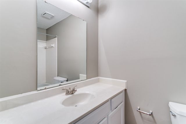 1633 San Francisco Street, Carrollton, TX 75007