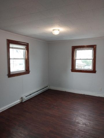 8 Harris St 2, Peabody, MA 01960