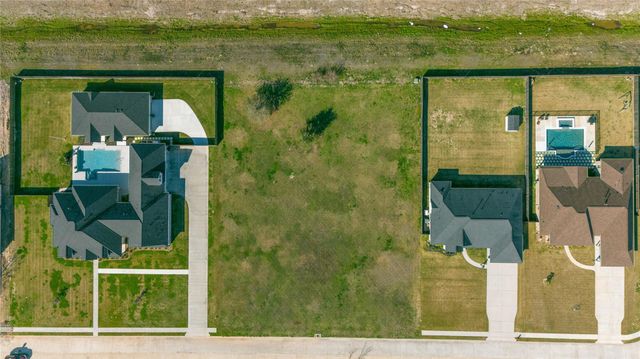 3118 W Tower Circle, Santa Fe, TX 77517