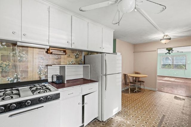 1208 28TH STREET W, Bradenton, FL 34205