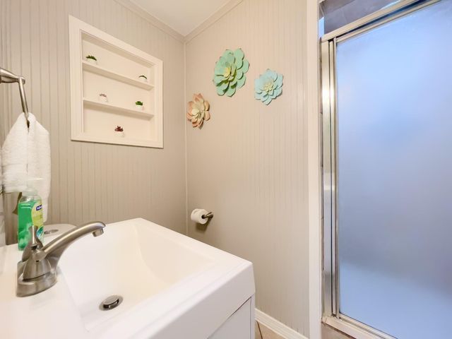8423 Glen Valley Drive, Houston, TX 77061