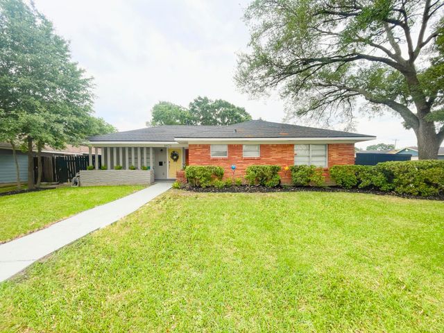 8423 Glen Valley Drive, Houston, TX 77061