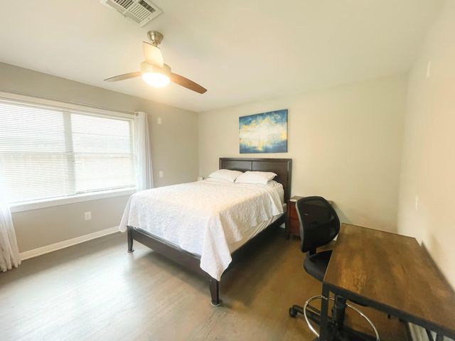 8423 Glen Valley Drive, Houston, TX 77061