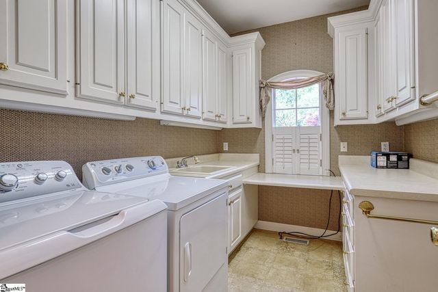234 N Lake Emory Drive, Inman, SC 29349