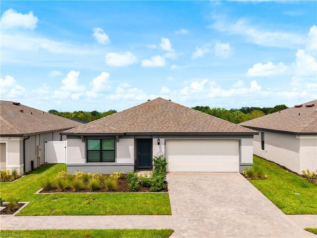 1211 Caloosa Cove DR, LABELLE, FL 33935 — exterior