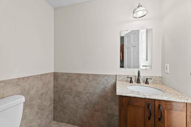 912 W Bellwood Dr, Spokane, WA 99218