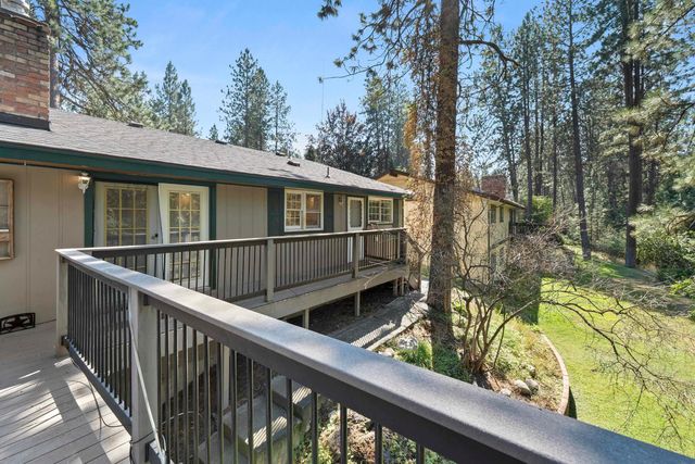 912 W Bellwood Dr, Spokane, WA 99218