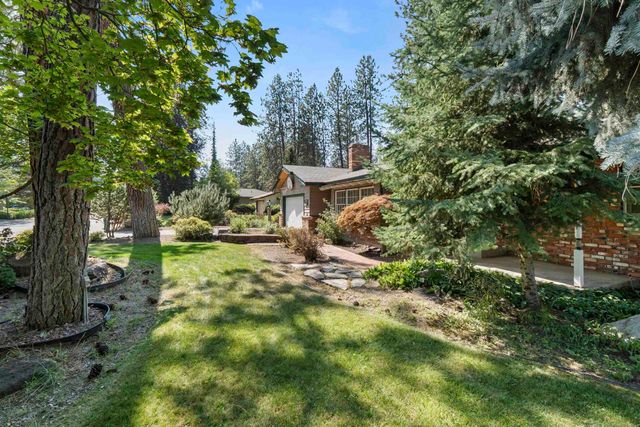 912 W Bellwood Dr, Spokane, WA 99218
