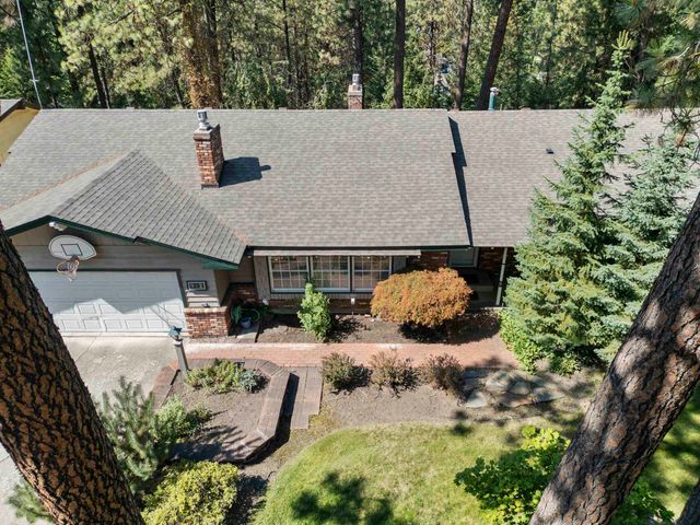 912 W Bellwood Dr, Spokane, WA 99218