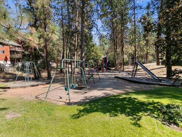 912 W Bellwood Dr, Spokane, WA 99218