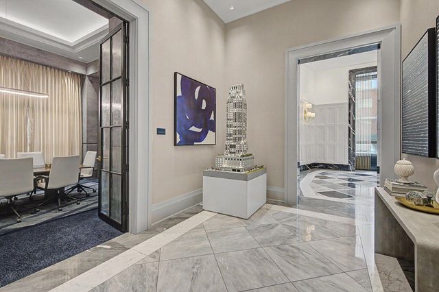1111 W River Parkway 26B, Minneapolis, MN 55415