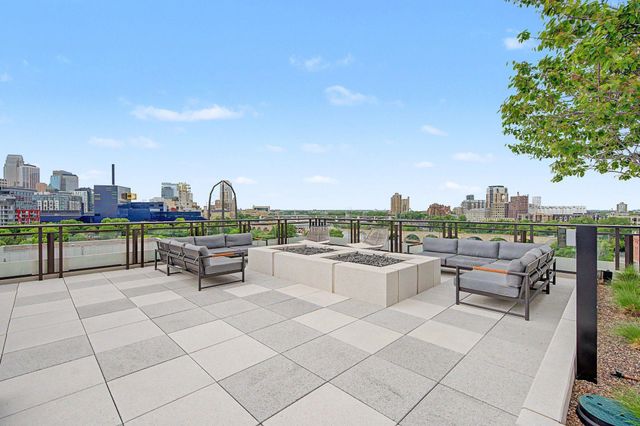 1111 W River Parkway 26B, Minneapolis, MN 55415