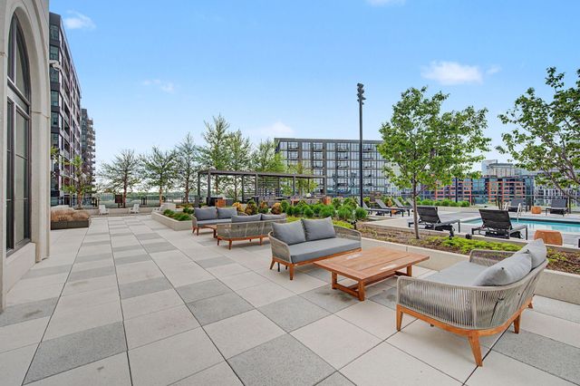 1111 W River Parkway 26B, Minneapolis, MN 55415