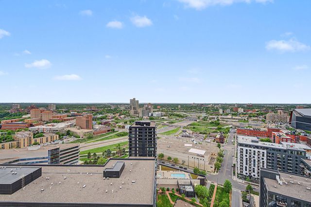 1111 W River Parkway 26B, Minneapolis, MN 55415