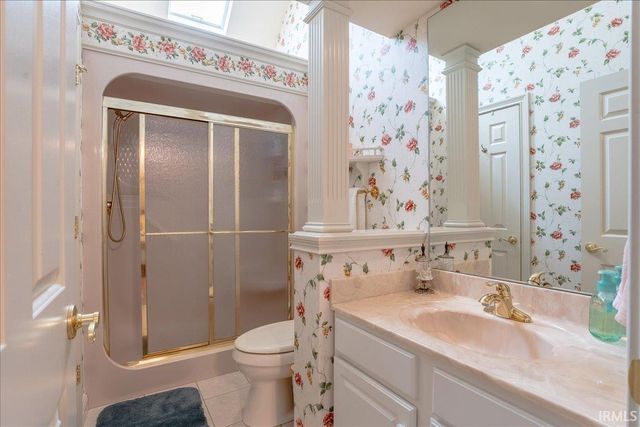 236 Knollview Drive, Evansville, IN 47711