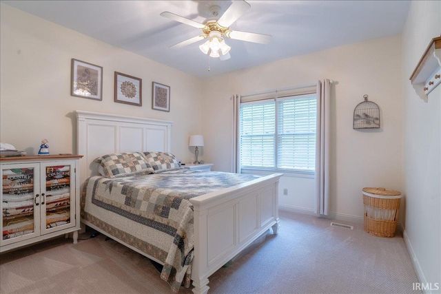 236 Knollview Drive, Evansville, IN 47711