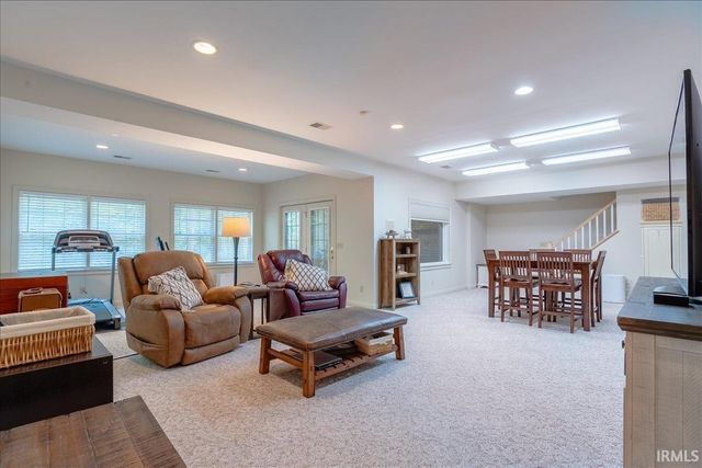 236 Knollview Drive, Evansville, IN 47711