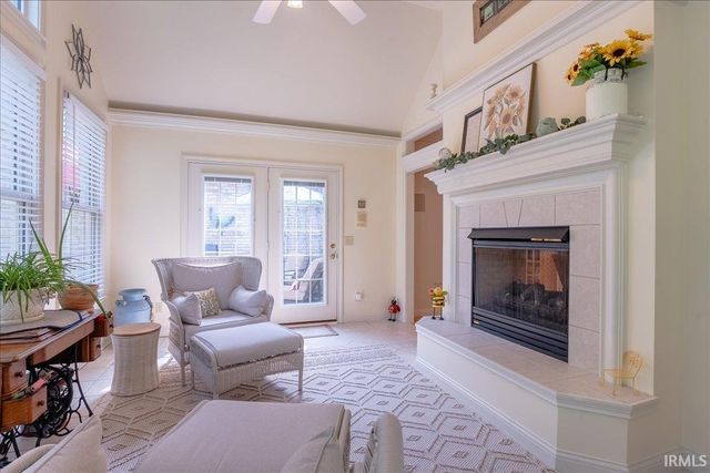 236 Knollview Drive, Evansville, IN 47711
