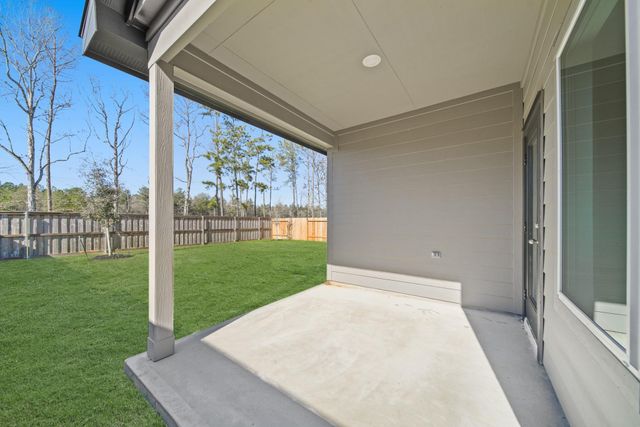 4229 Multnomah Falls Drive, Conroe, TX 77303