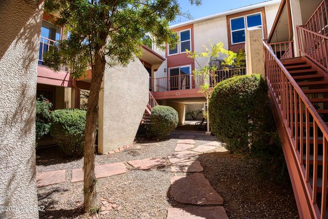 1600 N Wilmot Rd Unit 327, Tucson, AZ 85712